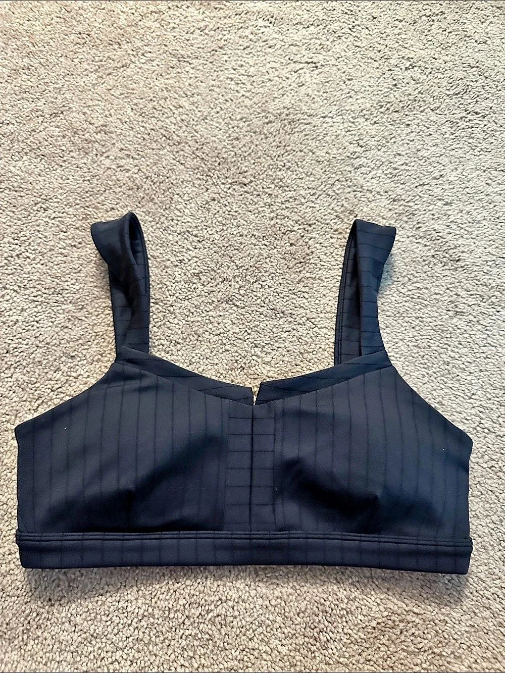 Alo Black Sports Bra New Size M